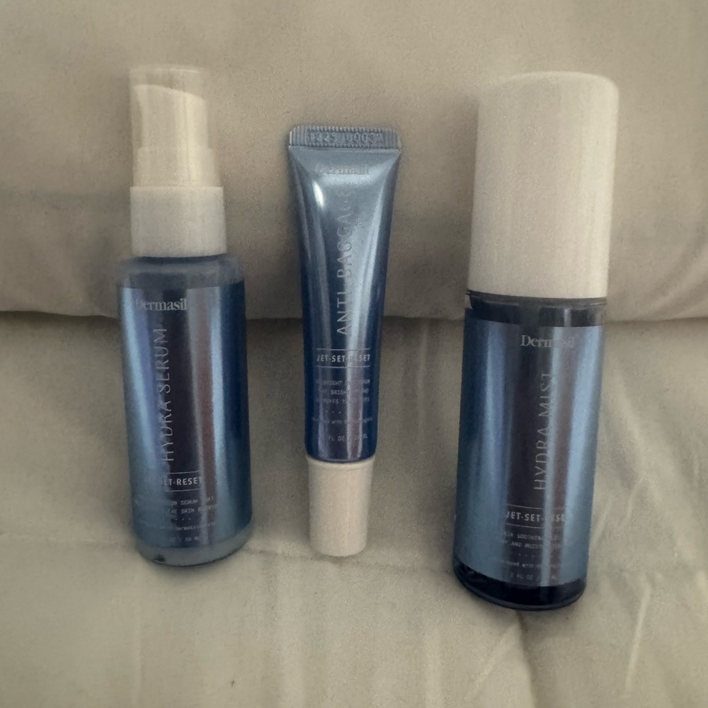 NWT- bundle of 3 products of Dermasilk Blue Skincare Trio - Hydration Set